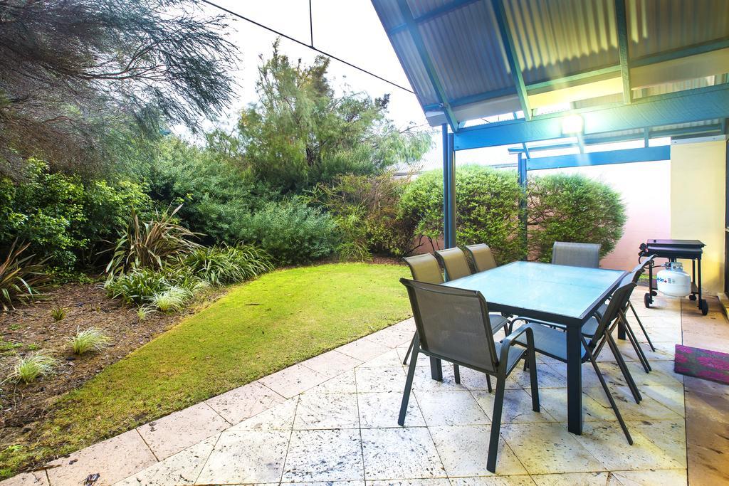 Whalers Cove Villas Dunsborough Oda fotoğraf