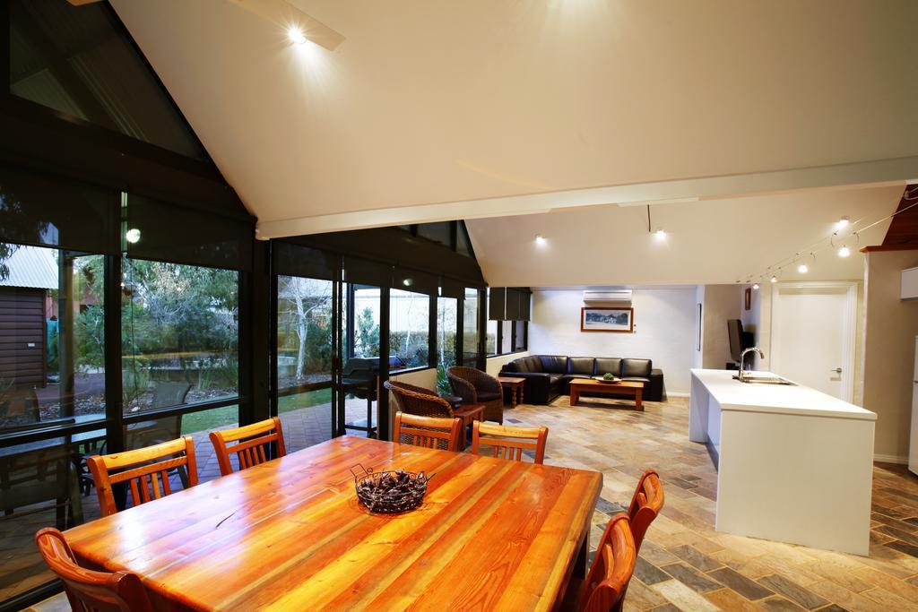 Whalers Cove Villas Dunsborough Oda fotoğraf